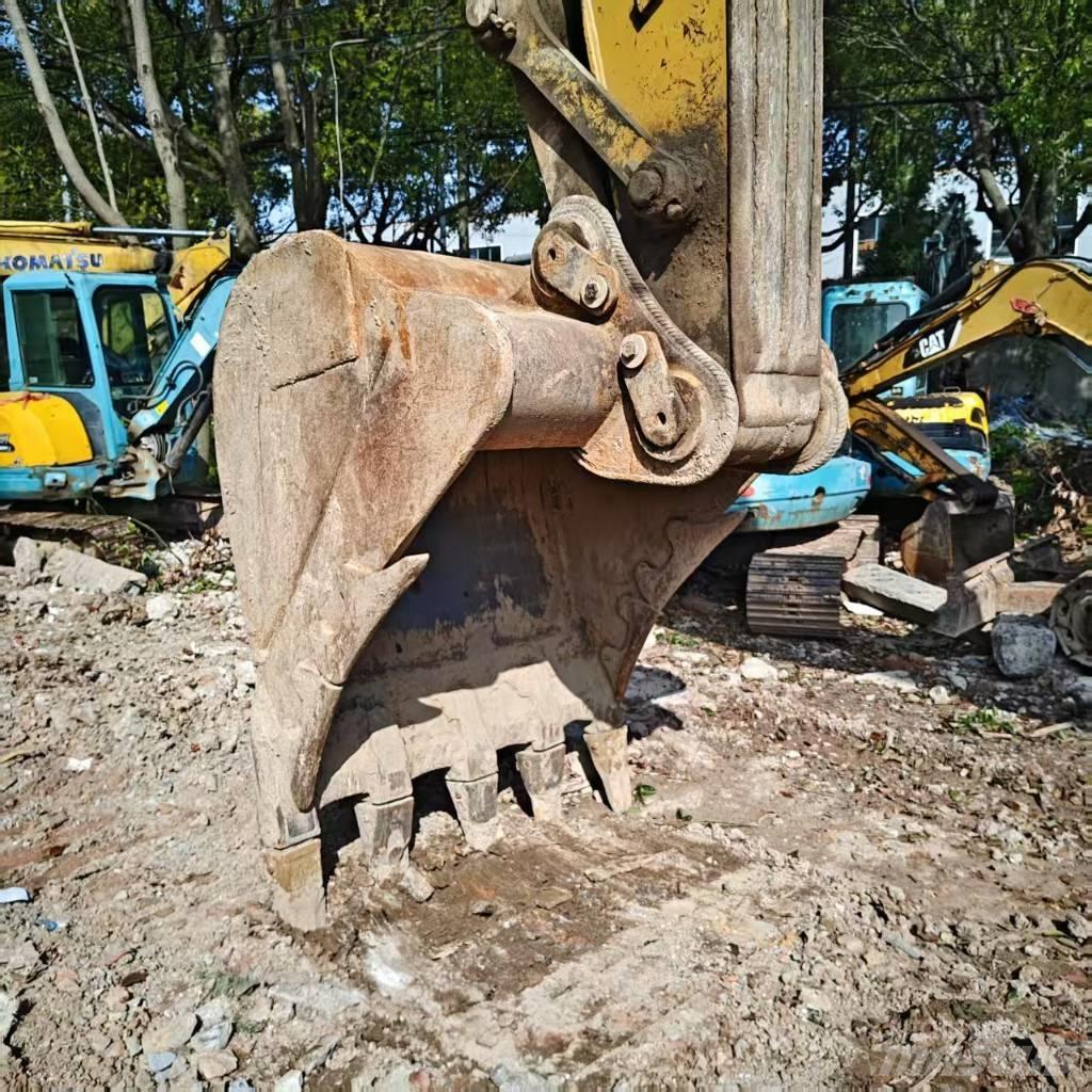 CAT 330 D Εκσκαφείς με ερπύστριες