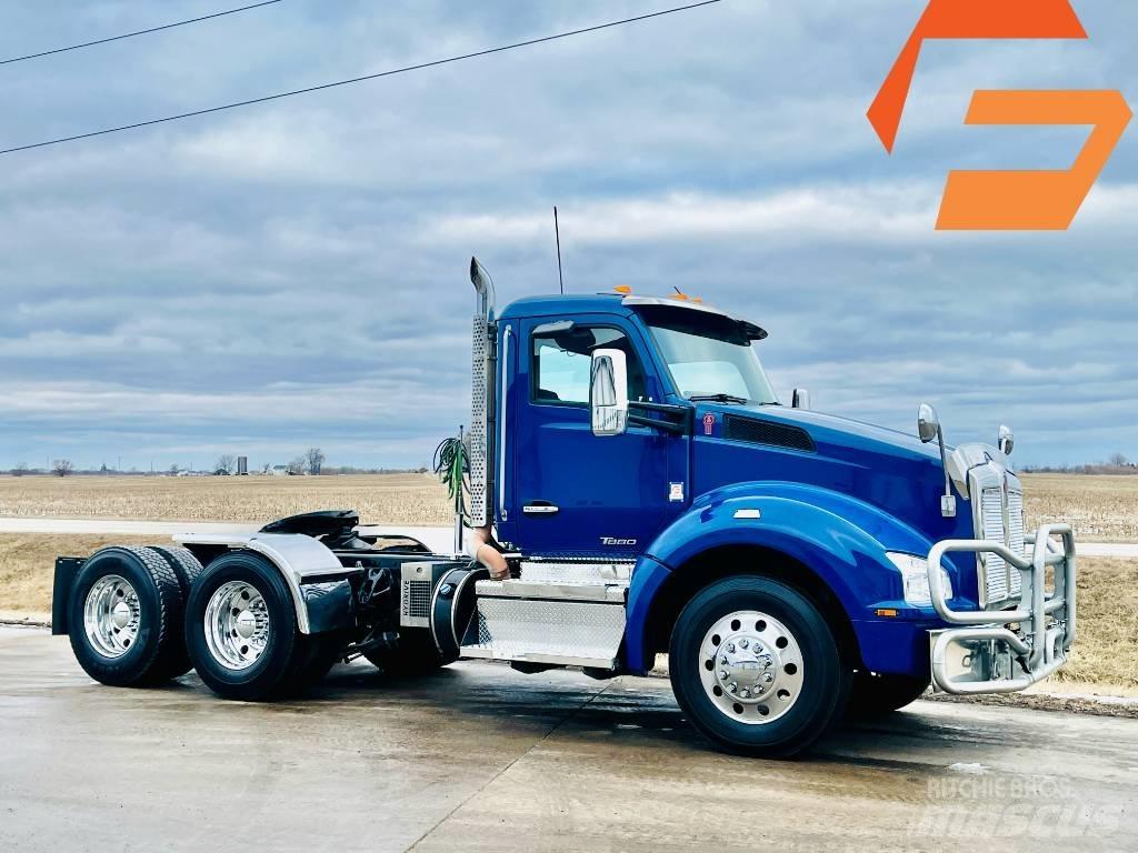 Kenworth T 880 Τράκτορες