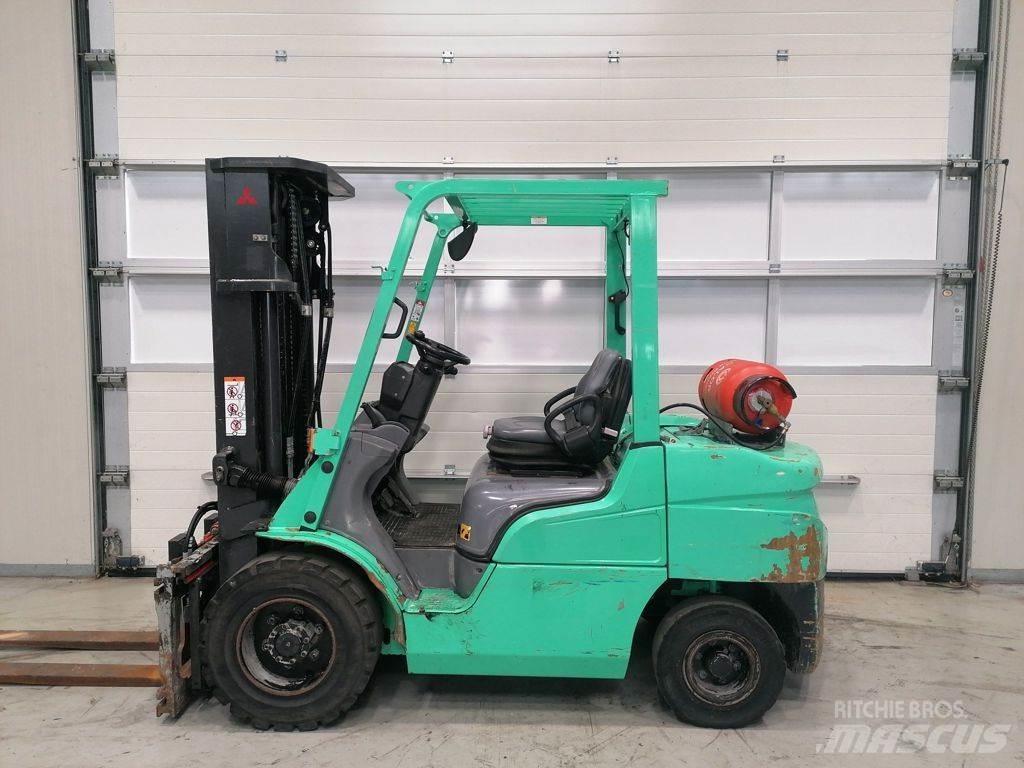 Mitsubishi FG35NT Περονοφόρα ανυψωτικά κλαρκ με φυσικό αέριο LPG