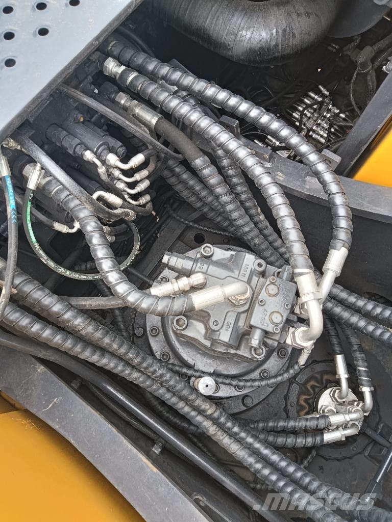 Volvo EC 240 Εκσκαφείς με ερπύστριες