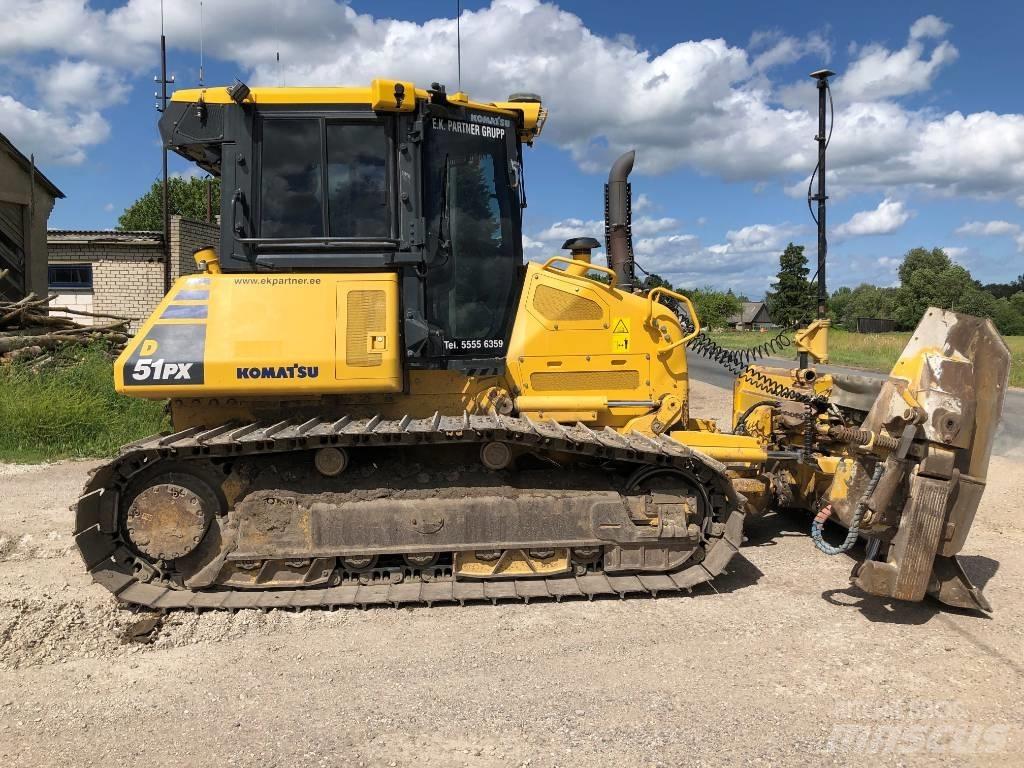Komatsu D51PX-24 Μπουλντόζες με ερπύστριες