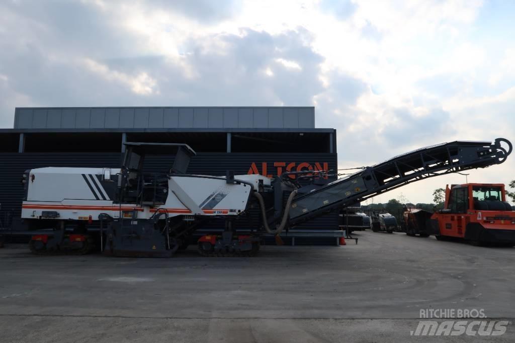 Wirtgen W 250 Επεξεργασίας επίστρωσης ασφάλτου
