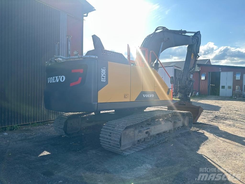 Volvo EC 250 EL Εκσκαφείς με ερπύστριες