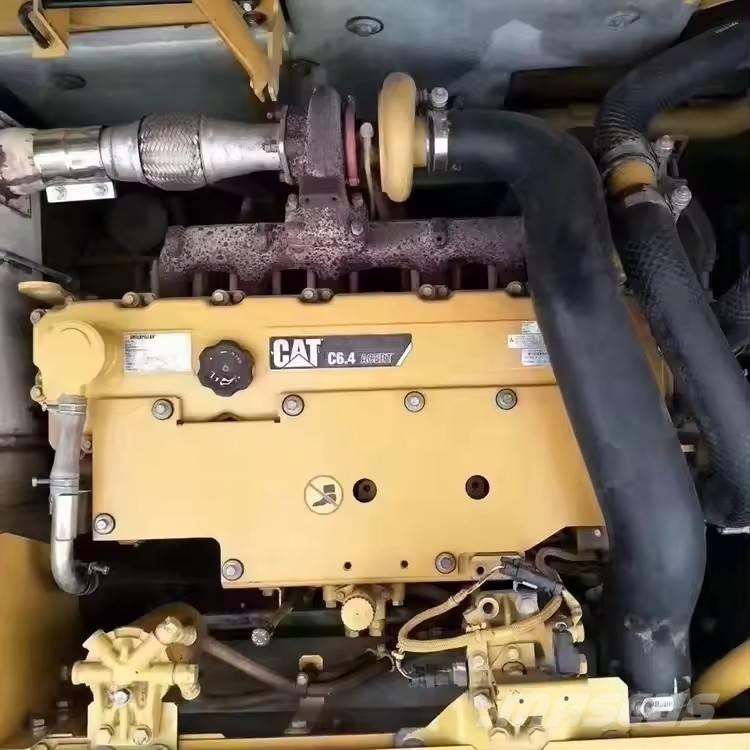CAT 325 D Εκσκαφείς με ερπύστριες