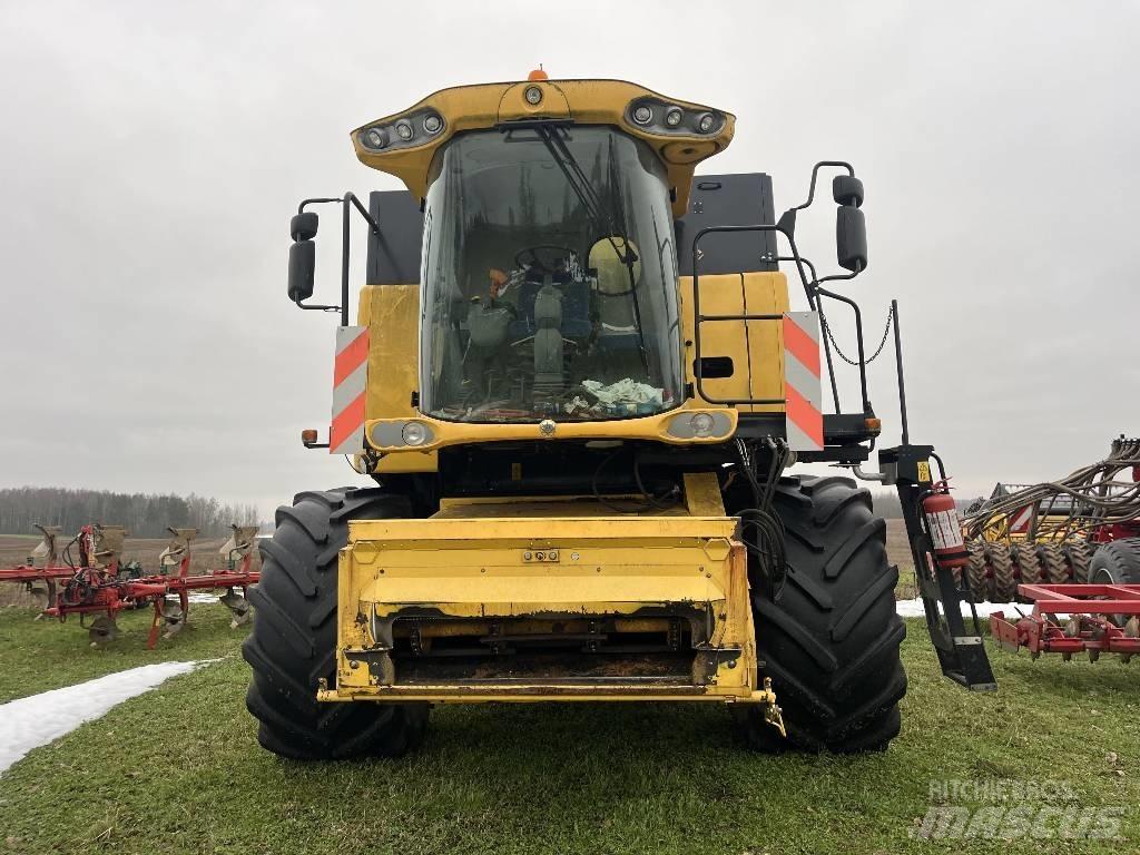New Holland CSX 7070 Θεριζοαλωνιστικές μηχανές