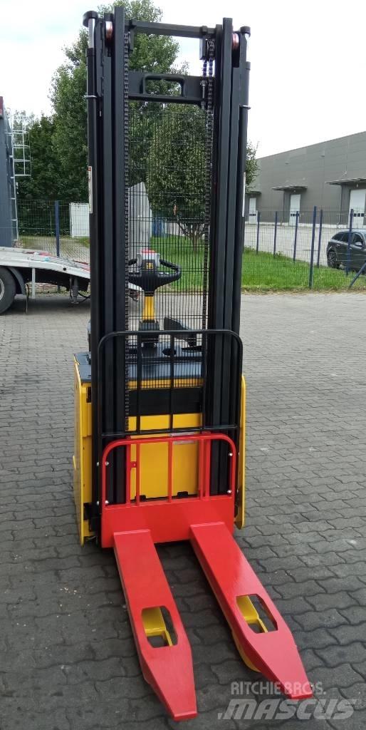 Hyster S1.5S Παλετοφόρα πεζού χειριστή με ιστό