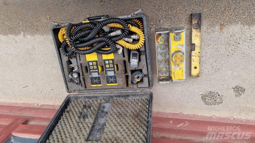 Bomag BF 300 Επίστρωση ασφάλτου