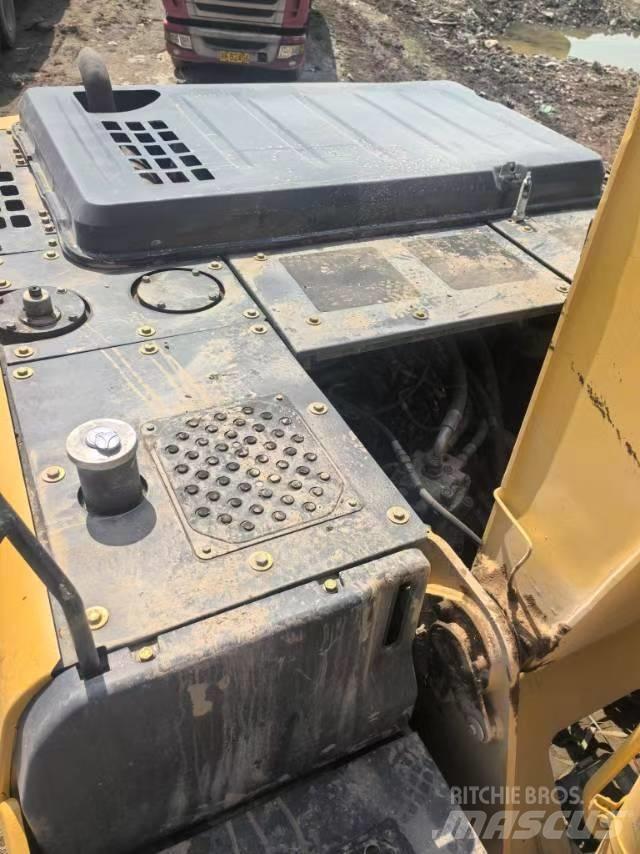 Sumitomo SH200-5 Εκσκαφείς με ερπύστριες
