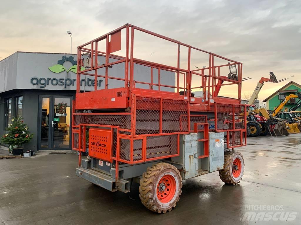 SkyJack SJ 8841 Ανυψωτήρες ψαλιδωτής άρθρωσης