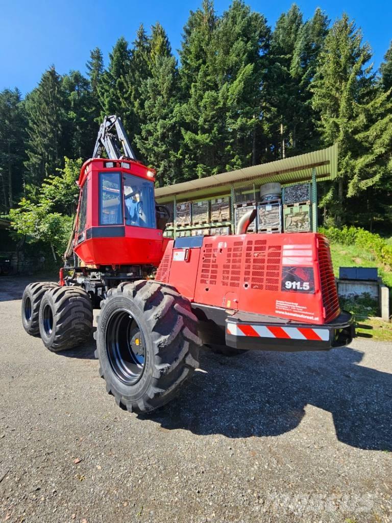 Komatsu 911.5 Θεριζοαλωνιστικές μηχανές