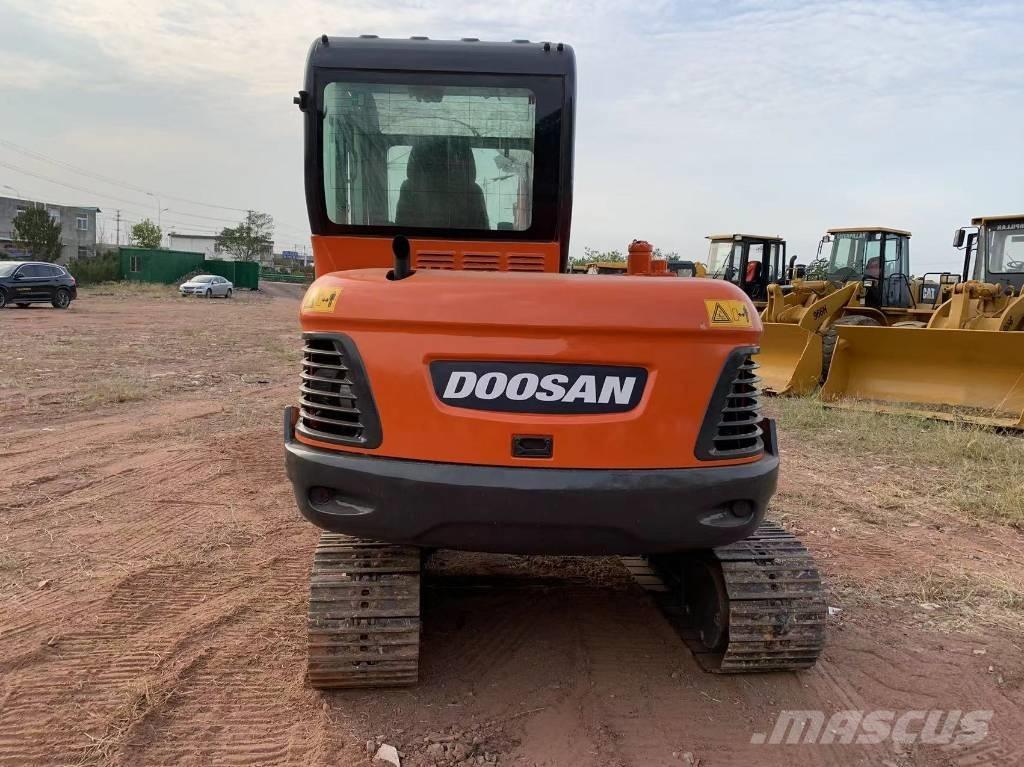 Doosan DX 55 Εκσκαφάκι (διαβολάκι) < 7t