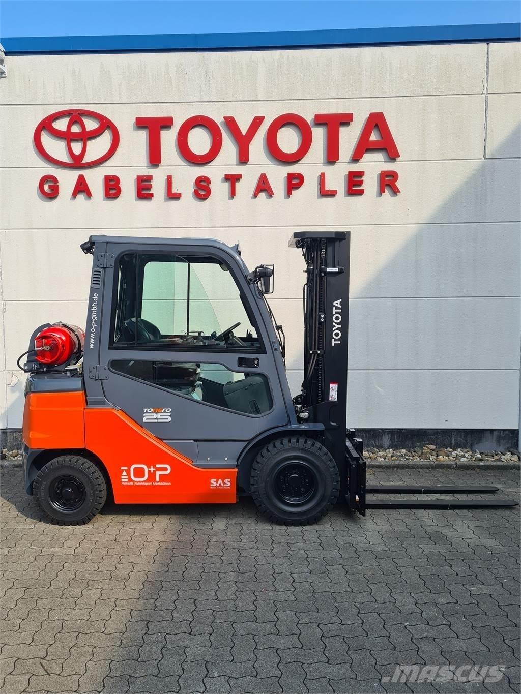 Toyota 02-8FGF25 Περονοφόρα ανυψωτικά κλαρκ με φυσικό αέριο LPG