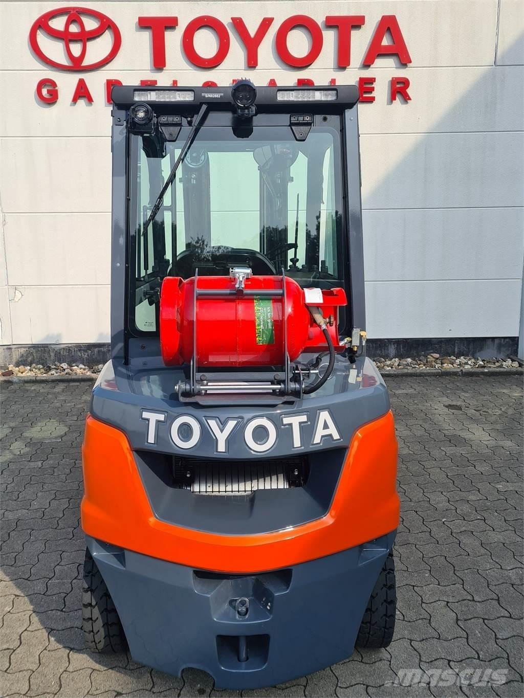Toyota 02-8FGF25 Περονοφόρα ανυψωτικά κλαρκ με φυσικό αέριο LPG