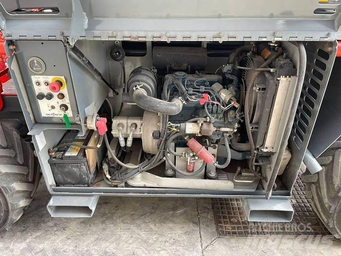 SkyJack SJ6832RT Ανυψωτήρες ψαλιδωτής άρθρωσης