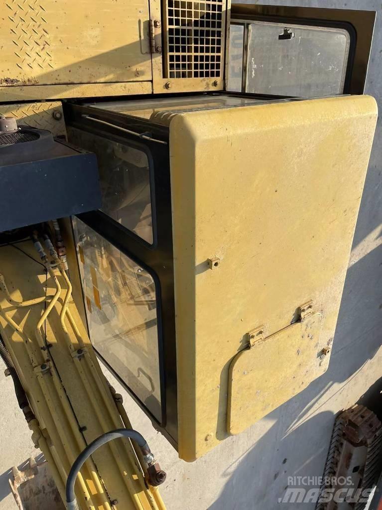 CAT E 70 B Εκσκαφείς με ερπύστριες