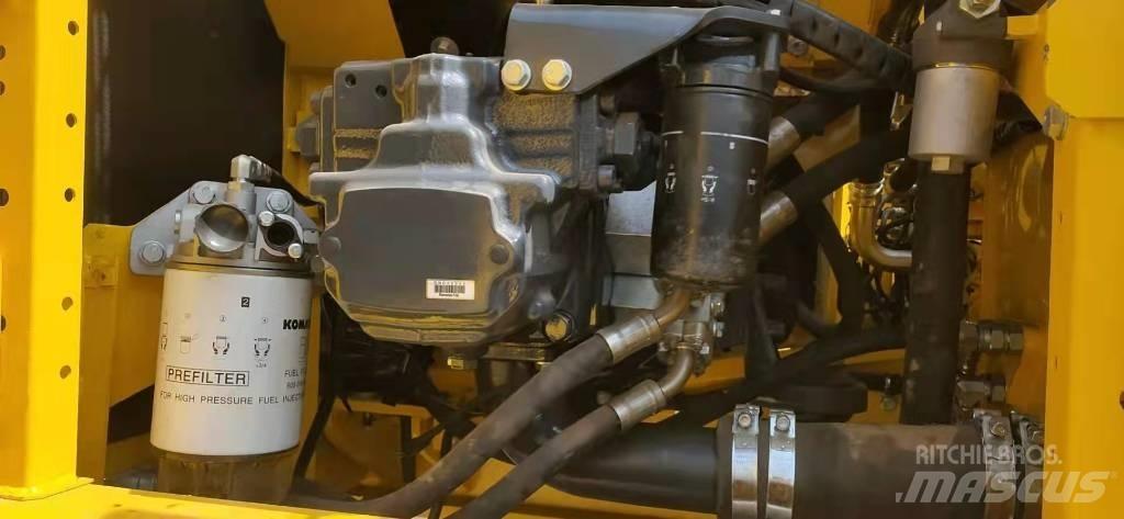 Komatsu P C200-8 Εκσκαφείς με ερπύστριες