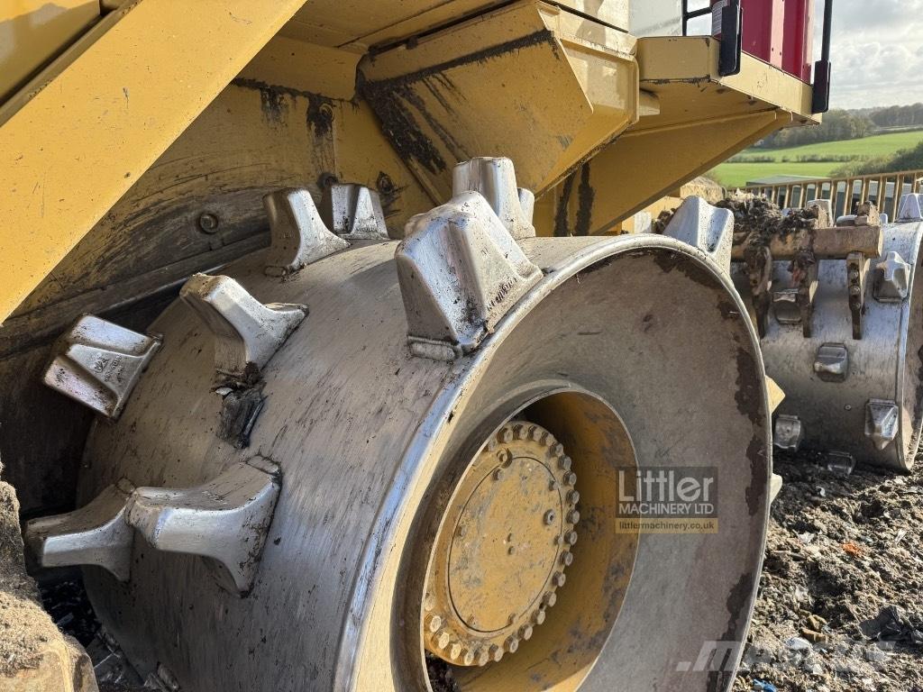 CAT 826 Κύλινδροι συμπίεσης αποβλήτων