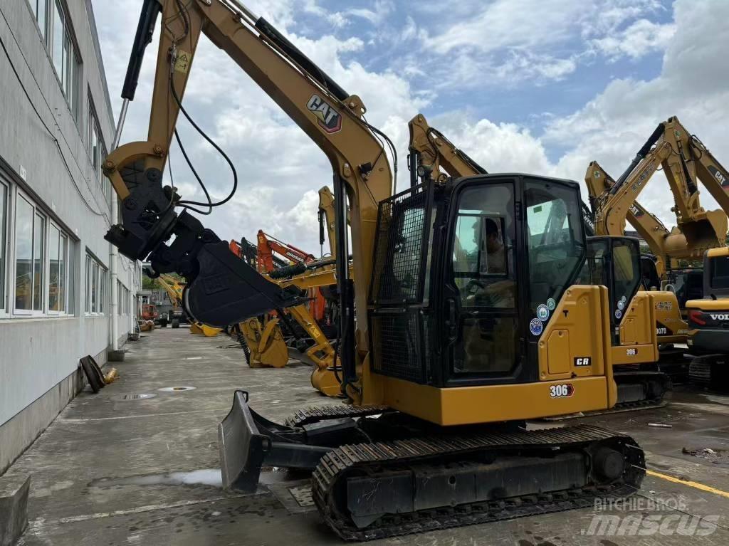 CAT 306 Εκσκαφείς με ερπύστριες