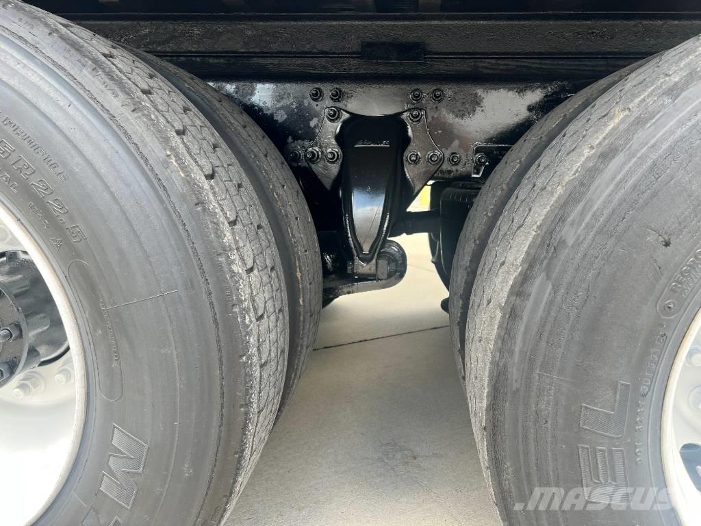 Freightliner M 106 Φορτηγά Κόφα