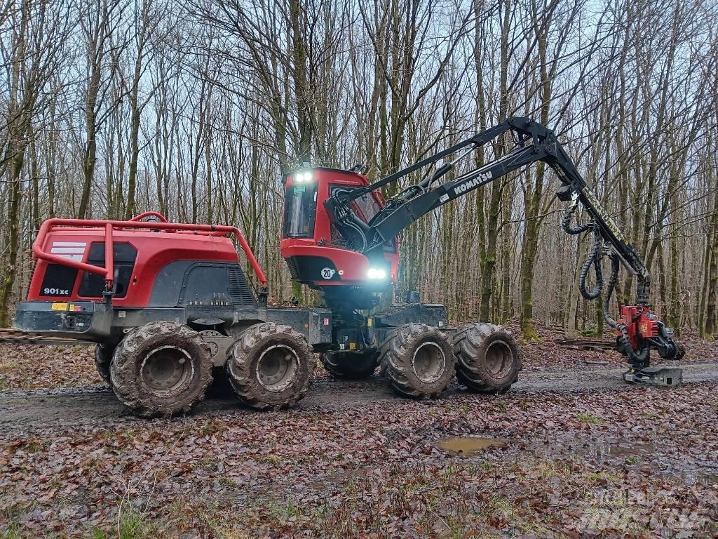 Komatsu 901 XC Θεριζοαλωνιστικές μηχανές