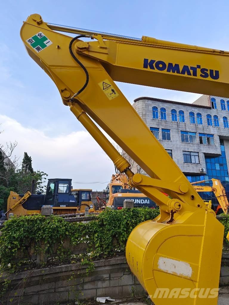 Komatsu PC 220-7 Εκσκαφείς με ερπύστριες