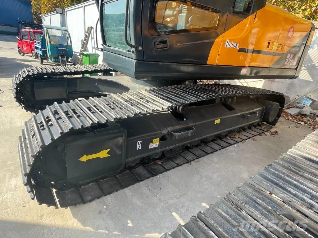 Hyundai HX 220 Εκσκαφείς με ερπύστριες