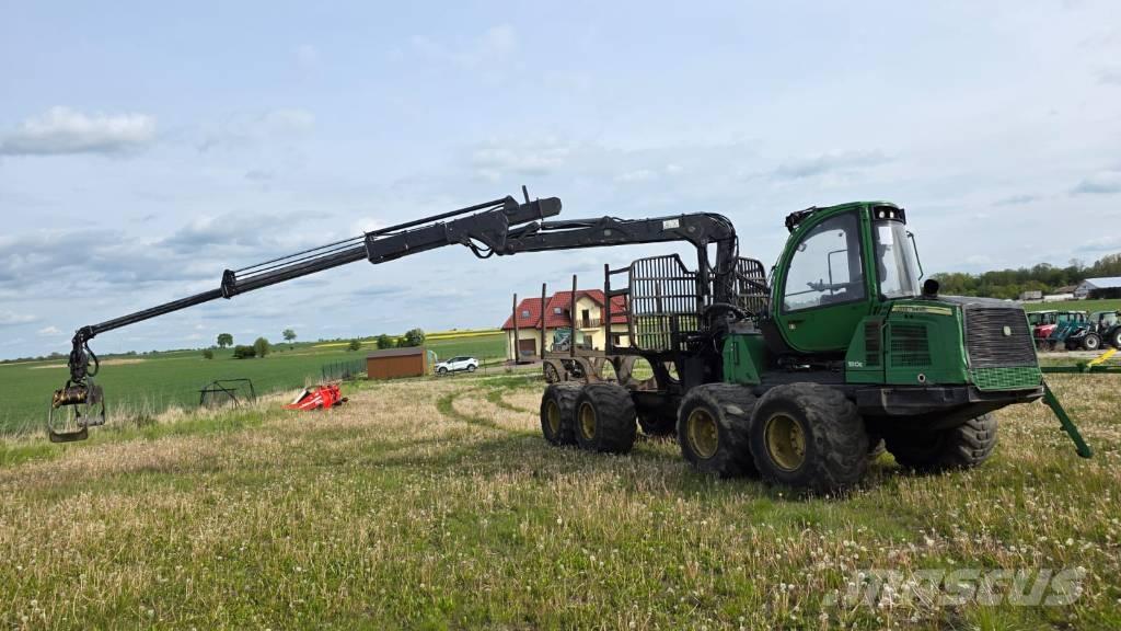 John Deere 1110 E Μεταφορείς ξυλείας