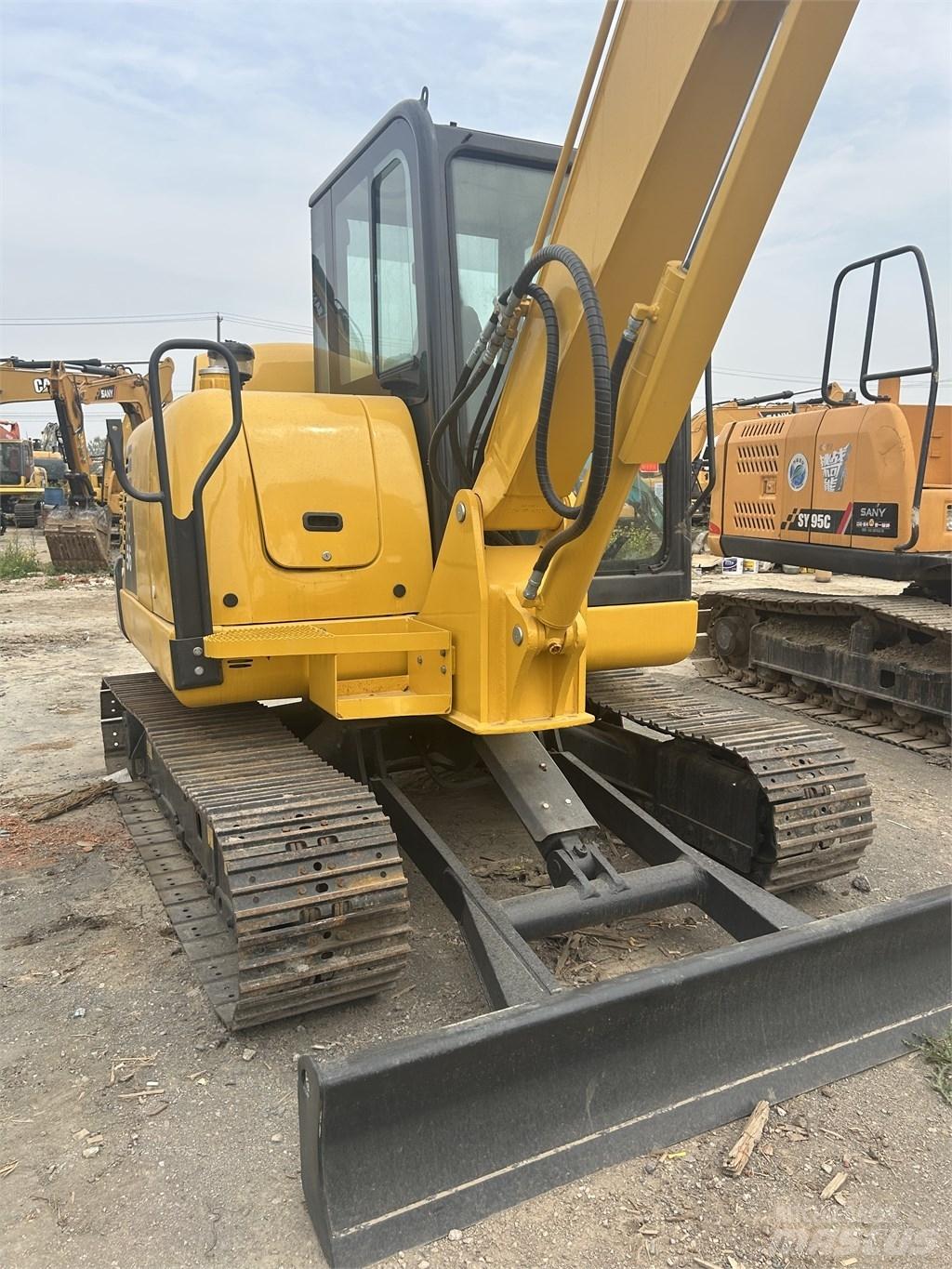 Komatsu PC 56 Εκσκαφάκι (διαβολάκι) < 7t