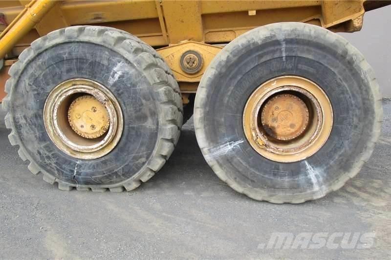 Bell B40D 6X6 Σπαστό Dump Truck ADT