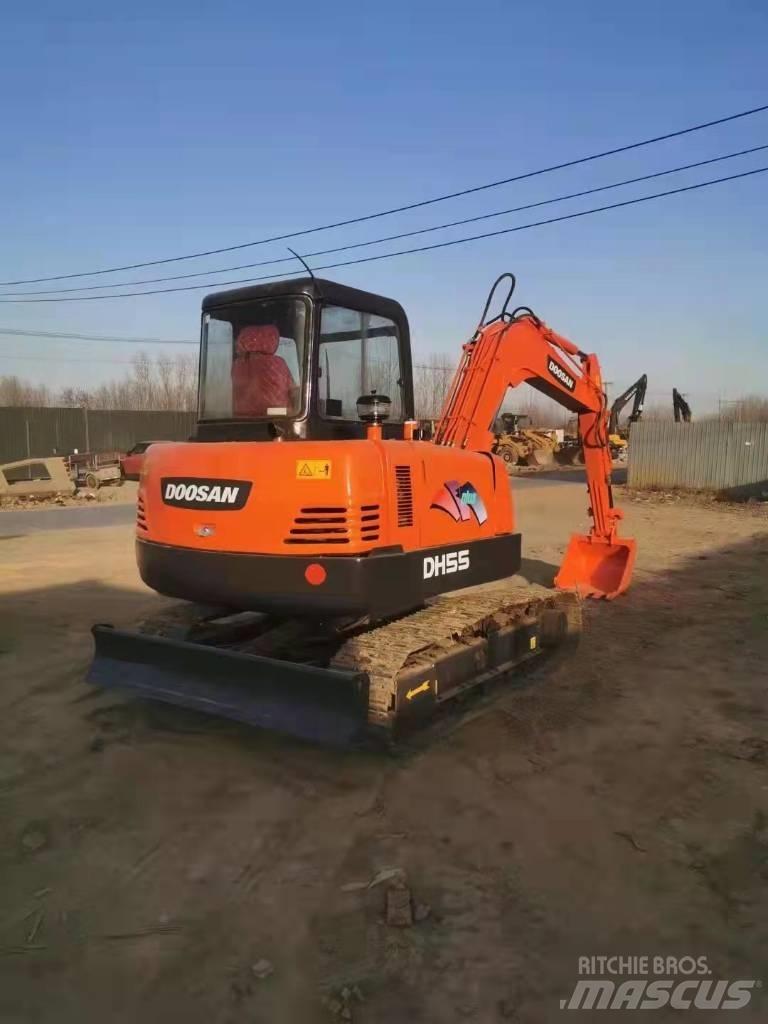 Doosan DH55 Εκσκαφείς με ερπύστριες