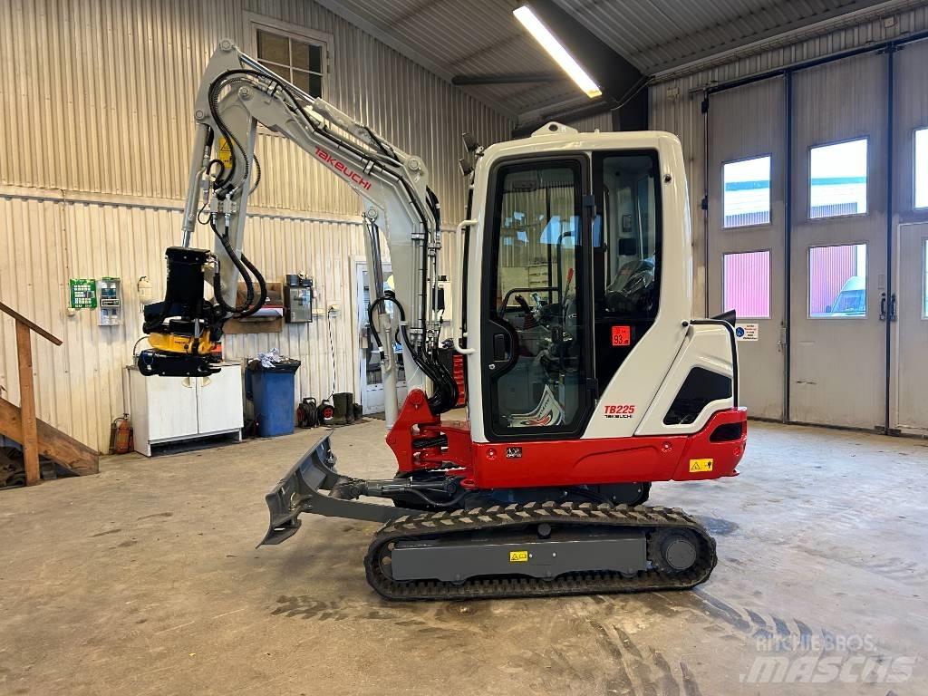 Takeuchi TB225 Εκσκαφάκι (διαβολάκι) < 7t