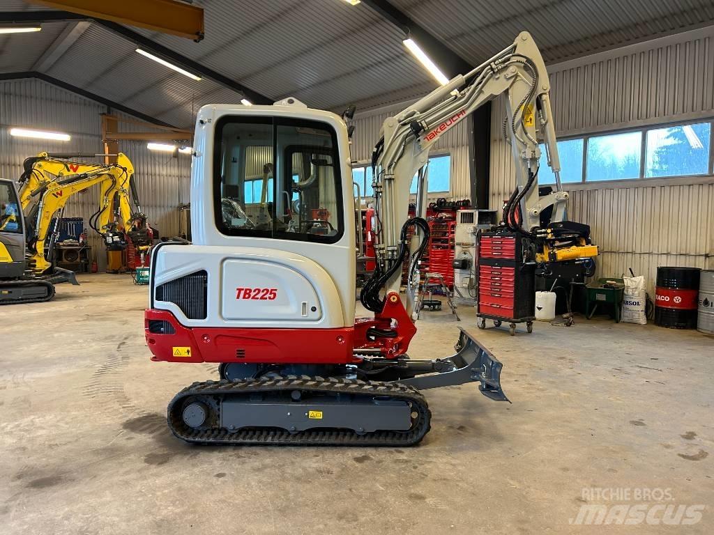 Takeuchi TB225 Εκσκαφάκι (διαβολάκι) < 7t