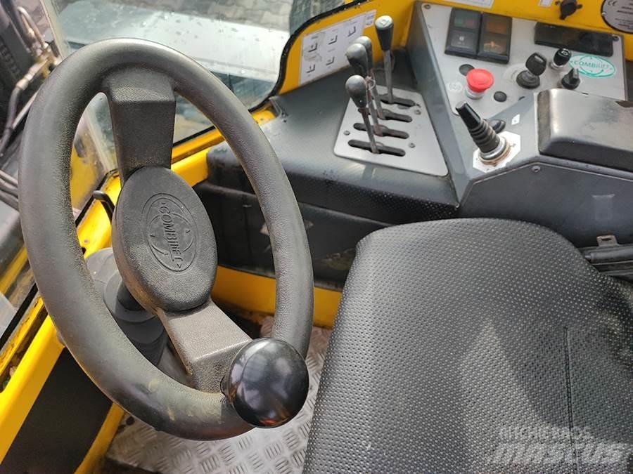 Combilift C4000 Ανυψωτικά στενών δρόμων 4 κατευθύνσεων