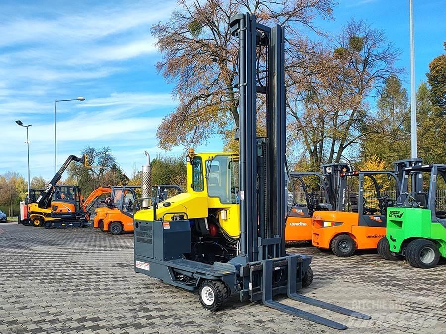 Combilift C4000 Ανυψωτικά στενών δρόμων 4 κατευθύνσεων