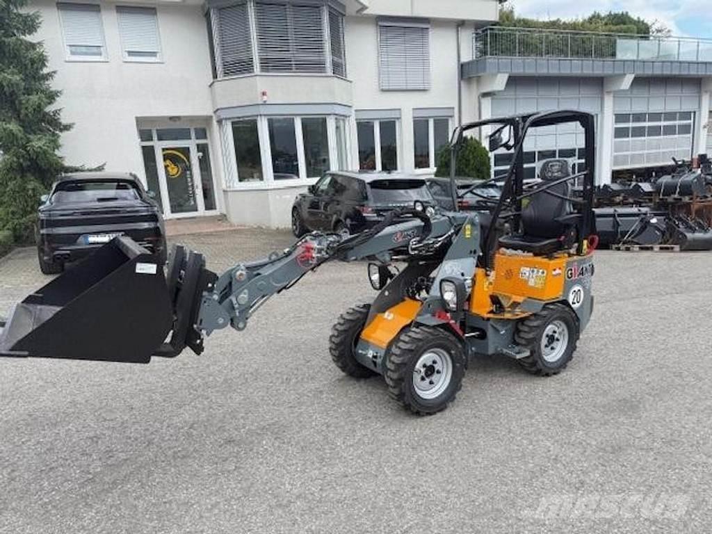 GiANT G1200 Tele Φορτωτές με λάστιχα (Τροχοφόροι)