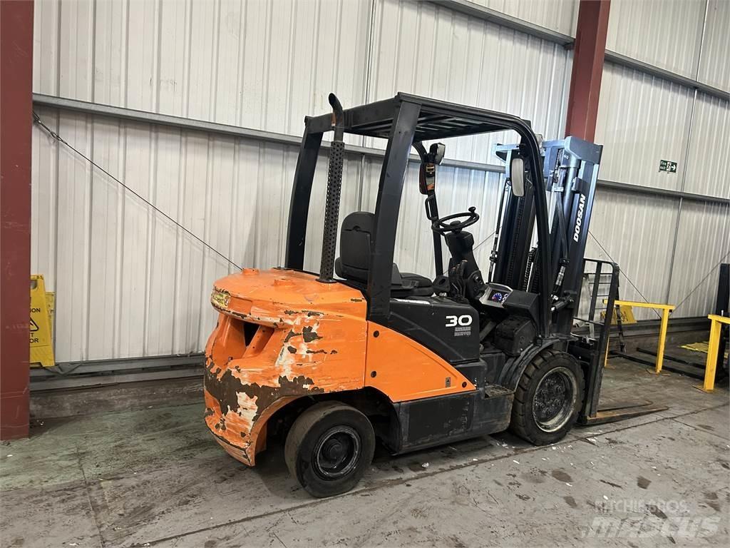 Doosan D30S-5 Πετρελαιοκίνητα Κλαρκ