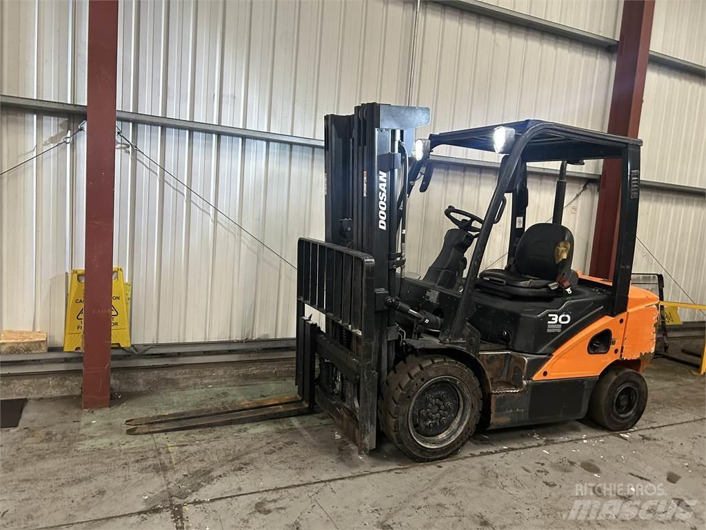 Doosan D30S-5 Πετρελαιοκίνητα Κλαρκ