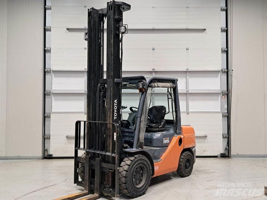 Toyota 02-8FDJF35 Πετρελαιοκίνητα Κλαρκ