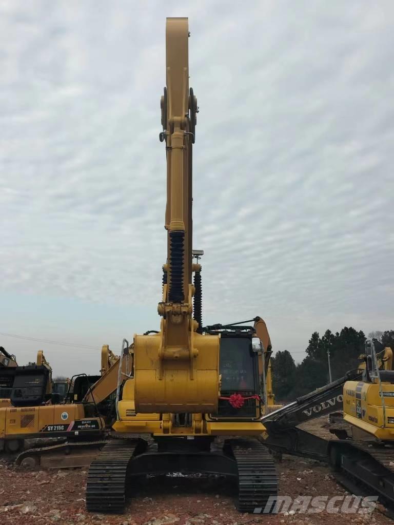 Komatsu PC 200-8 Εκσκαφείς με ερπύστριες