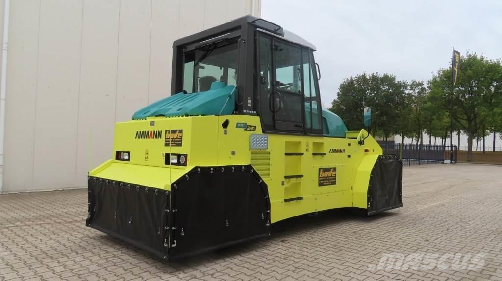 Ammann ART 240 Κύλινδροι με επίσωτρα με αέρα