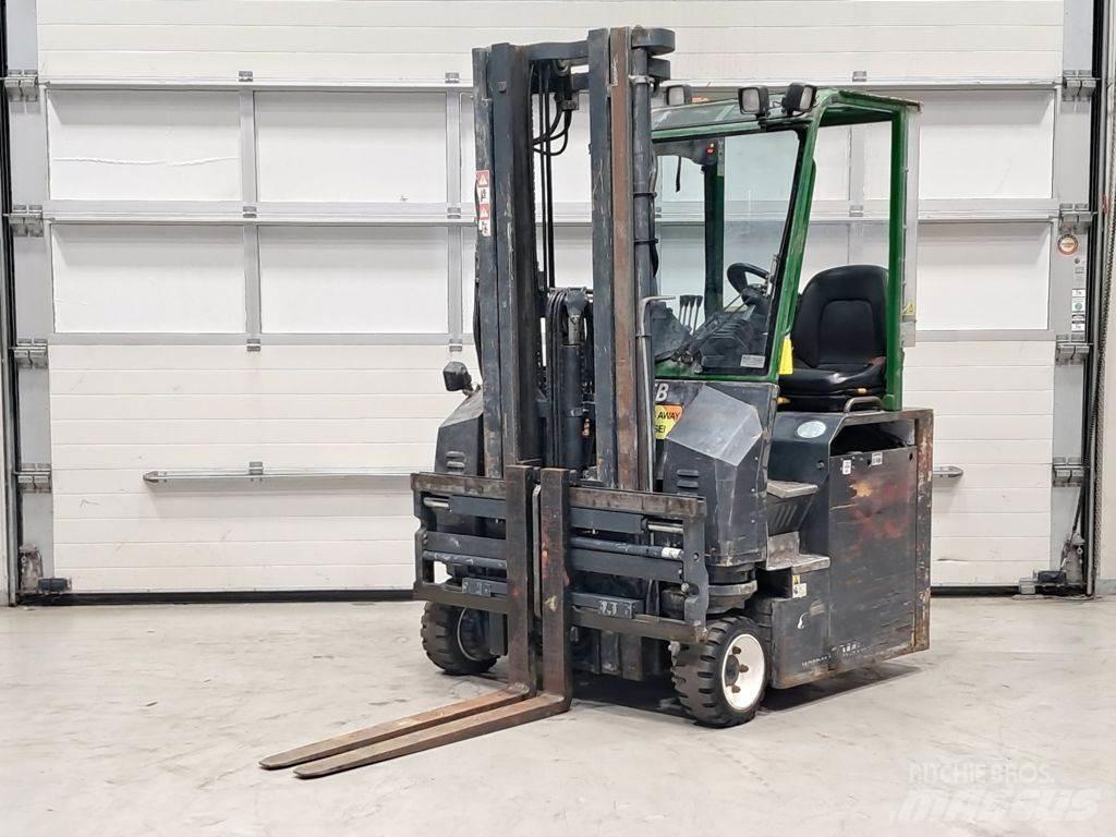 Combilift C3000CBE Γερανοί πλευρικής φόρτωσης εμπορευματοκιβωτίων