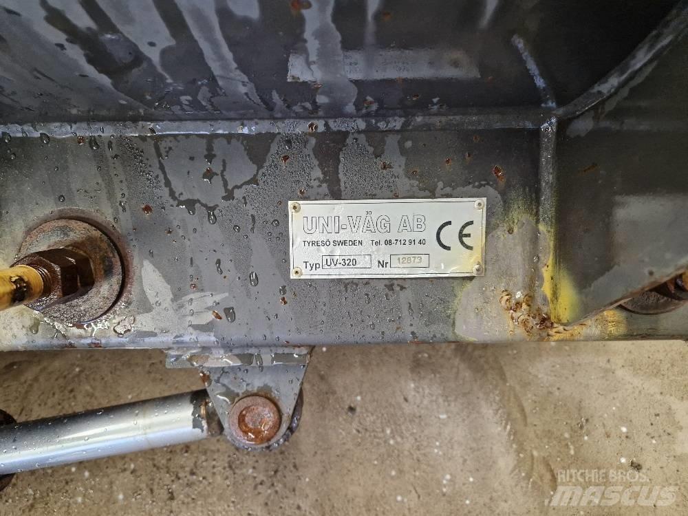 Uni-väg UV-320 StBM Εκχιονιστήρες και χιονοδιώχτες