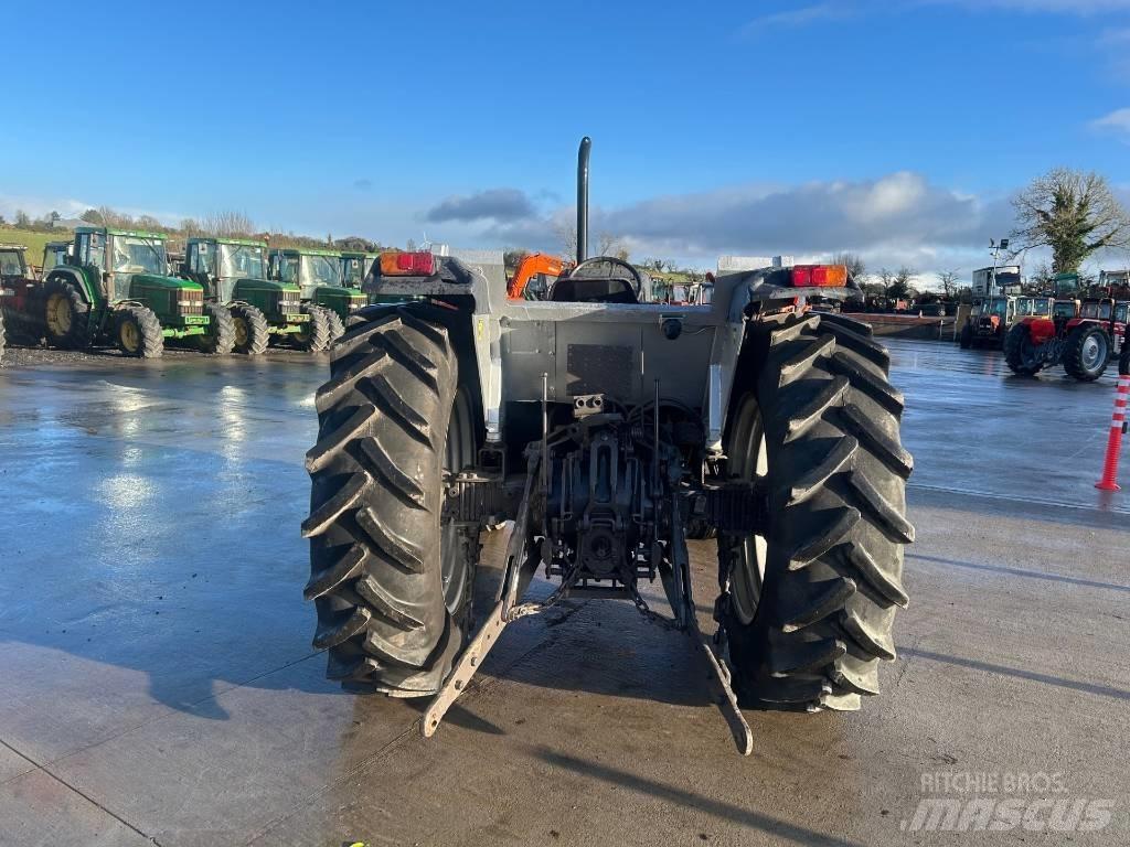 Massey Ferguson 390 Τρακτέρ