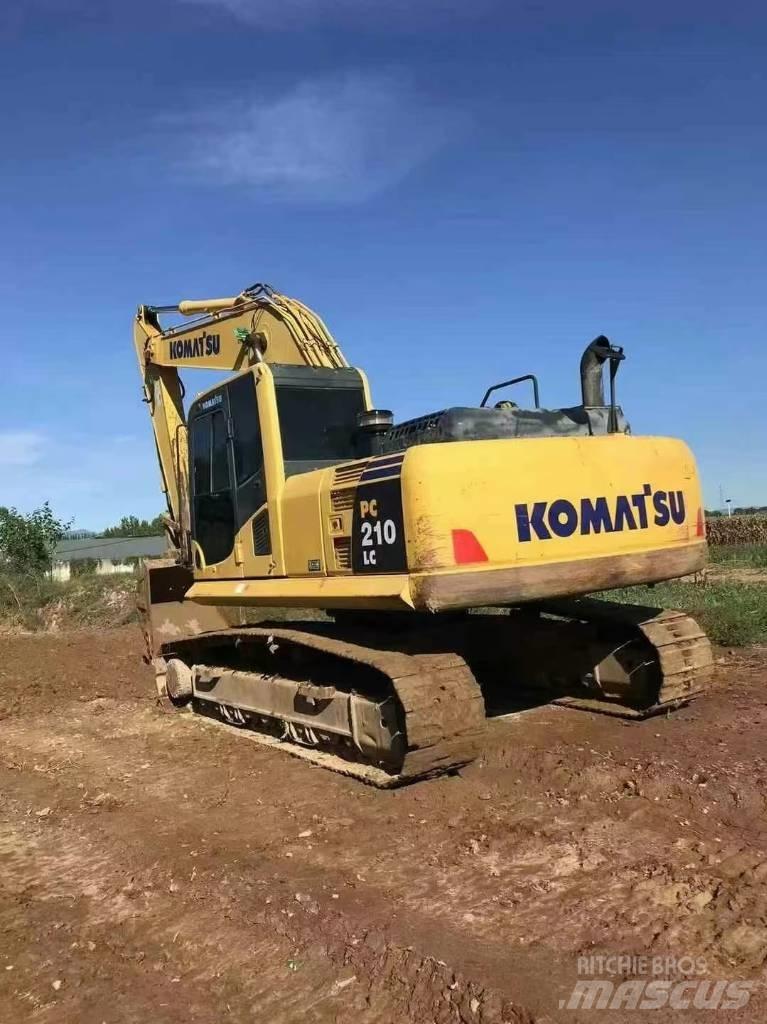 Komatsu PC 210 Εκσκαφείς με ερπύστριες