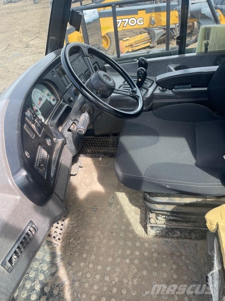 CAT 725 Σπαστό Dump Truck ADT