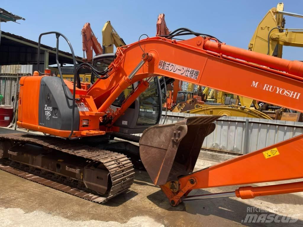 Hitachi ZX 135 Εκσκαφείς με ερπύστριες