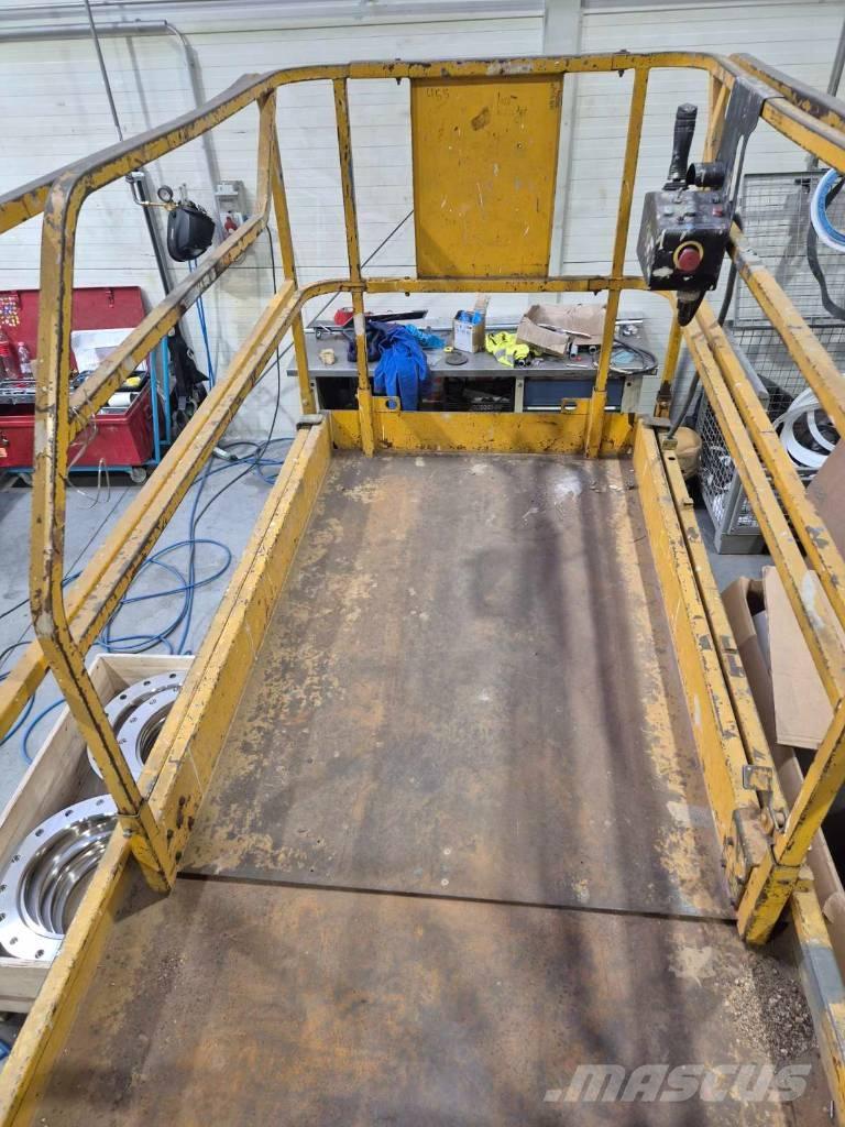 Haulotte Compact 12 Ανυψωτήρες ψαλιδωτής άρθρωσης