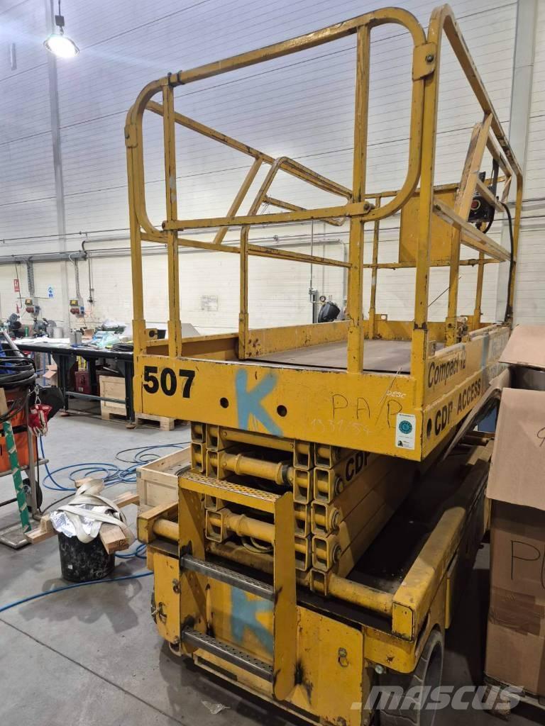 Haulotte Compact 12 Ανυψωτήρες ψαλιδωτής άρθρωσης