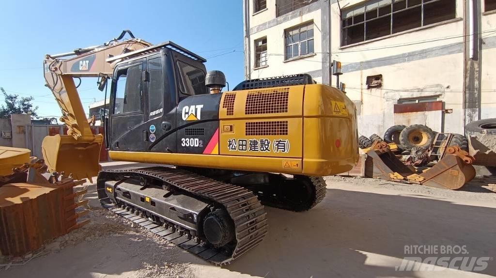 CAT 330 D2 Εκσκαφείς με ερπύστριες