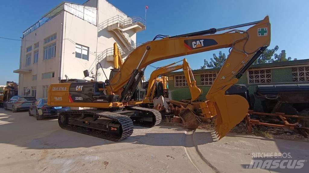 CAT 330 D2 Εκσκαφείς με ερπύστριες